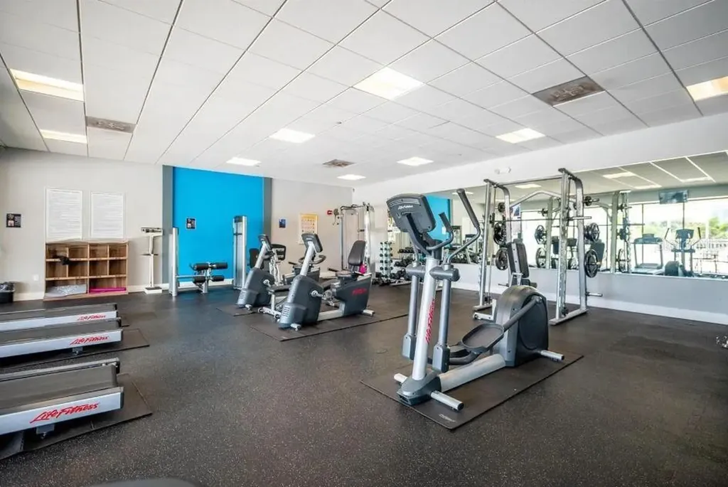 3675 N Country Club Drive Miami FL 33180