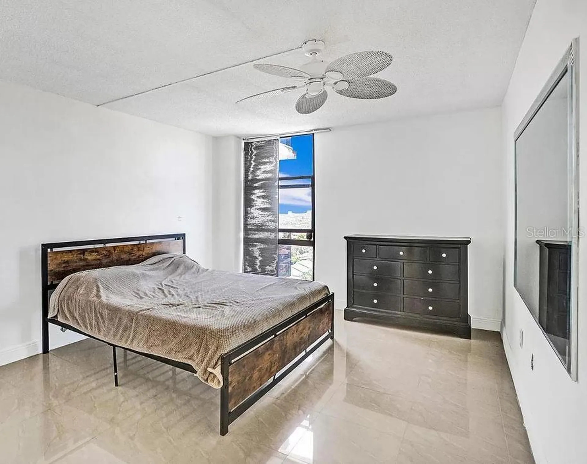 3675 N Country Club Drive Miami FL 33180