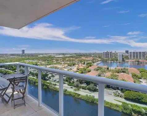 3675 N Country Club Drive Miami FL 33180