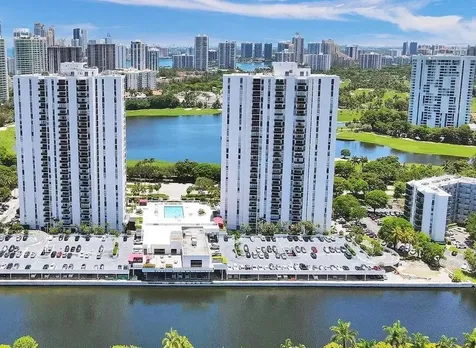 3675 N Country Club Drive Miami FL 33180