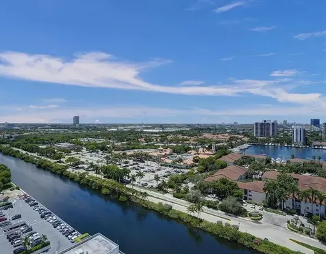 3675 N Country Club Drive Miami FL 33180
