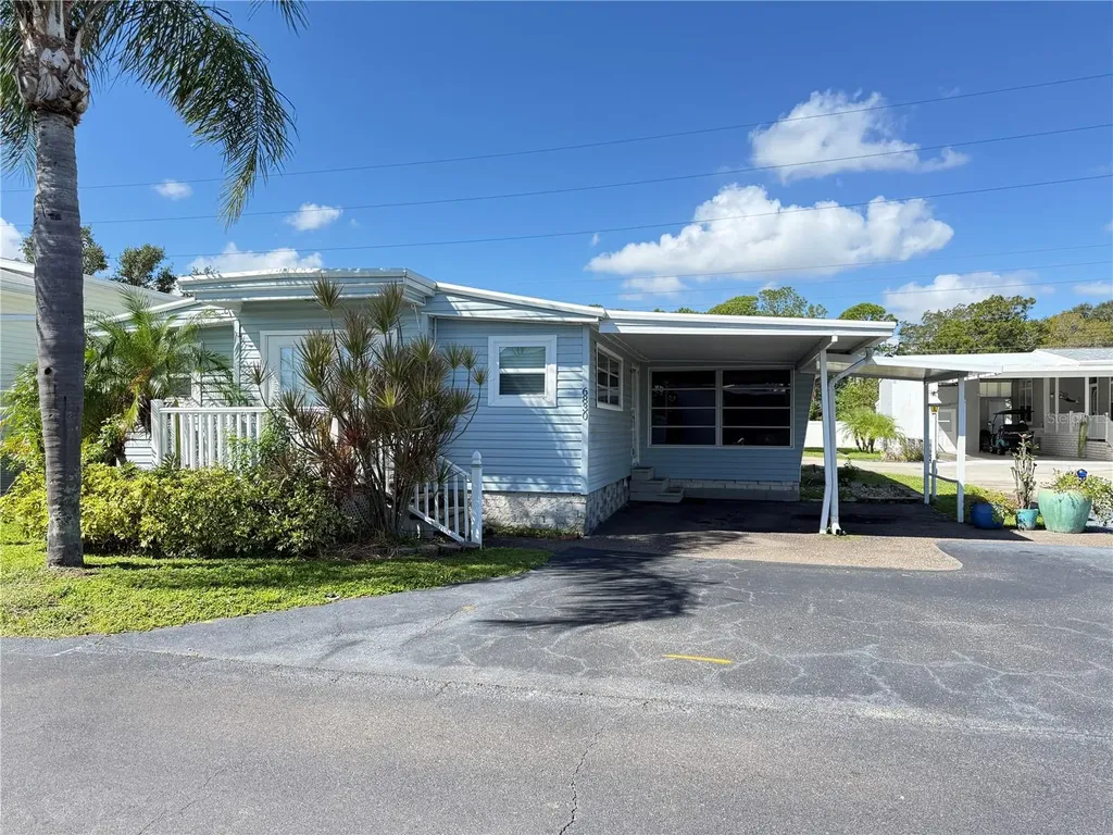6830 Americana Drive NE St Petersburg FL 33702