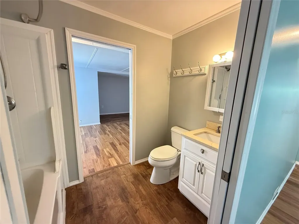 6830 Americana Drive NE St Petersburg FL 33702