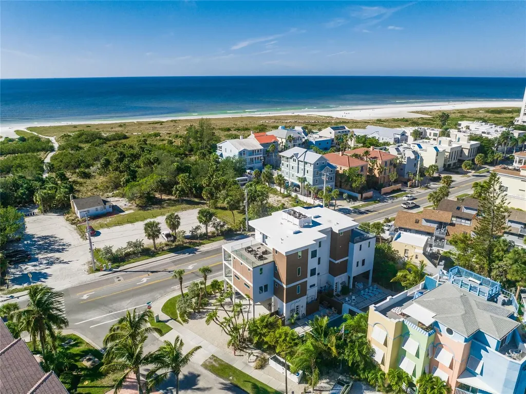 329 Beach Road Sarasota FL 34242