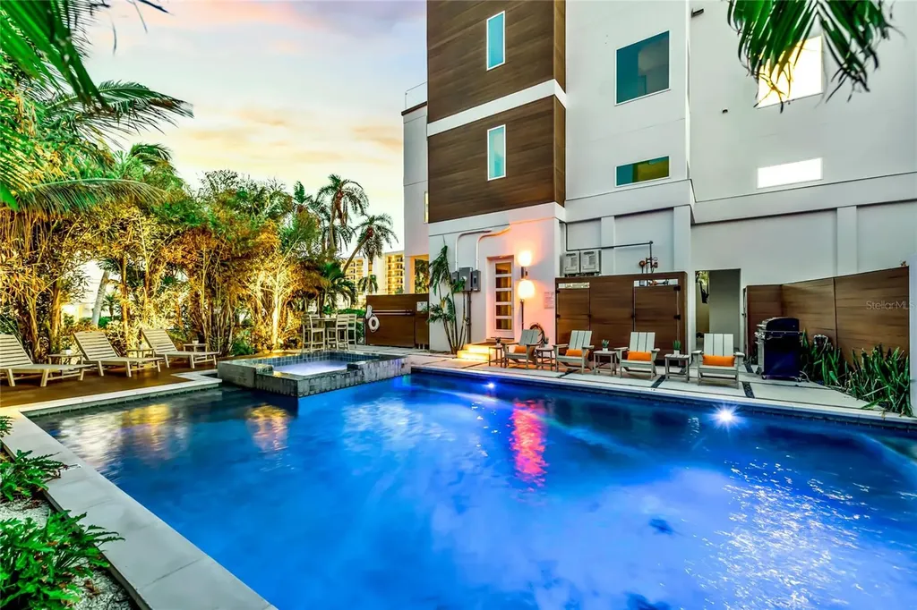 329 Beach Road Sarasota FL 34242