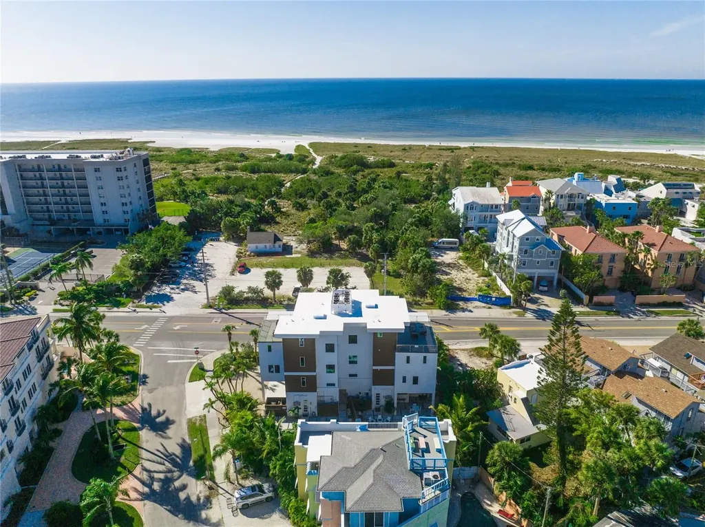 329 Beach Road Sarasota FL 34242
