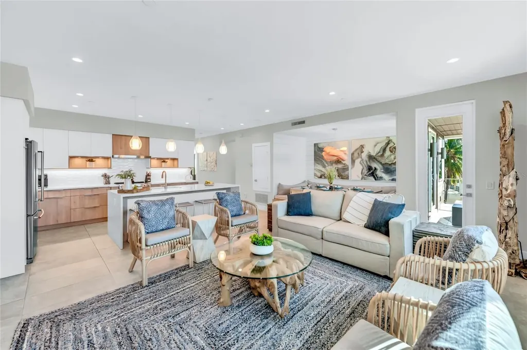 329 Beach Road Sarasota FL 34242