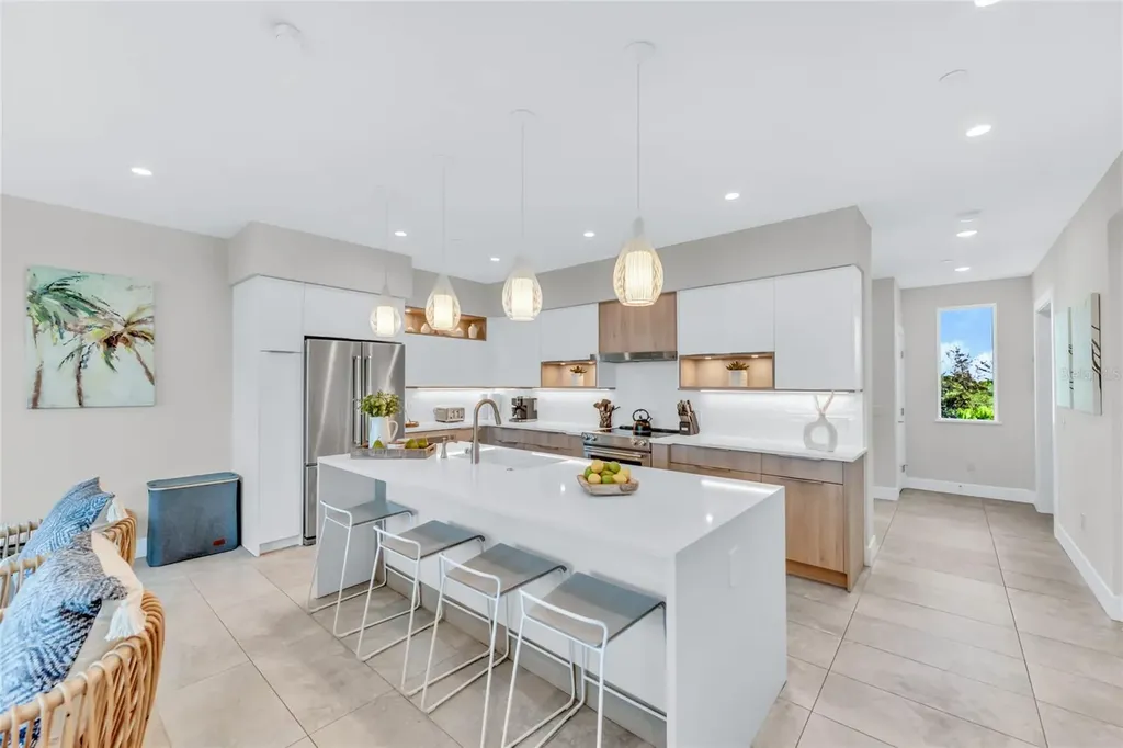 329 Beach Road Sarasota FL 34242