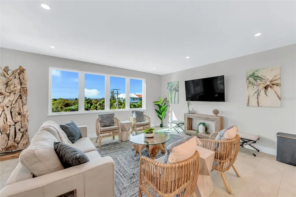 329 Beach Road Sarasota FL 34242