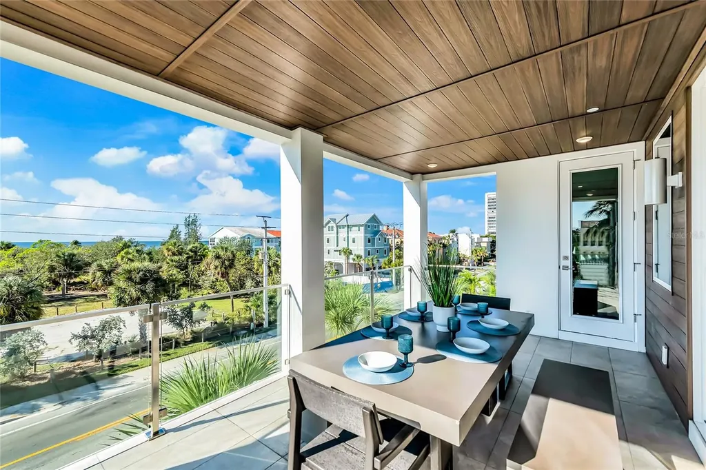 329 Beach Road Sarasota FL 34242