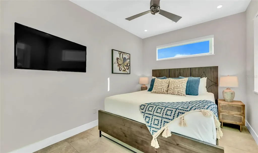 329 Beach Road Sarasota FL 34242