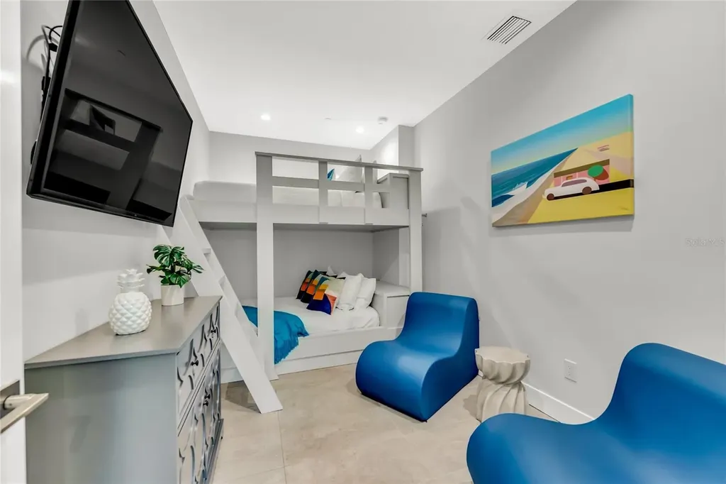 329 Beach Road Sarasota FL 34242