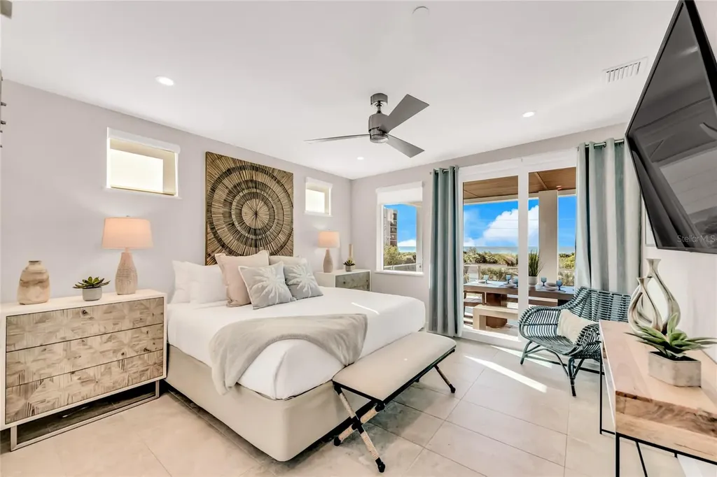 329 Beach Road Sarasota FL 34242