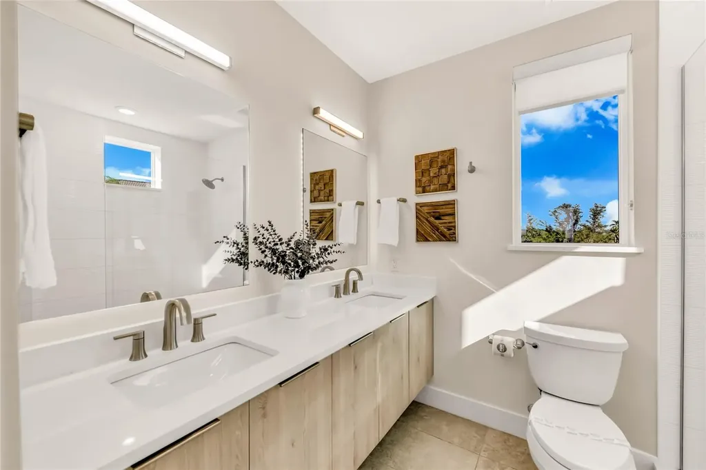 329 Beach Road Sarasota FL 34242
