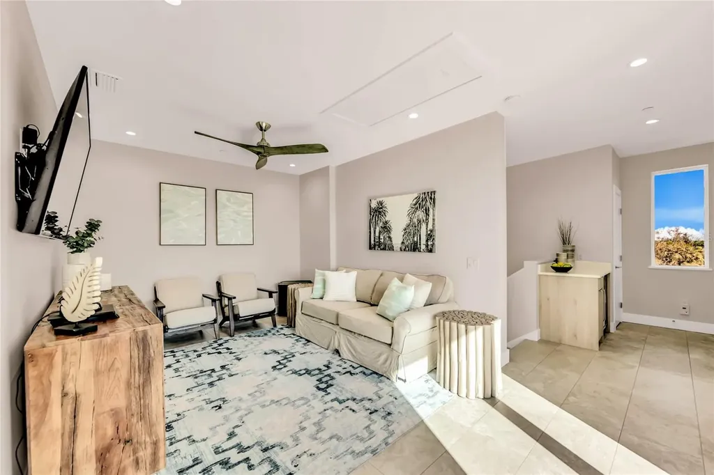 329 Beach Road Sarasota FL 34242