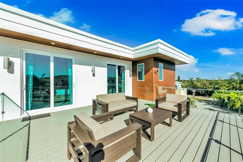 329 Beach Road Sarasota FL 34242