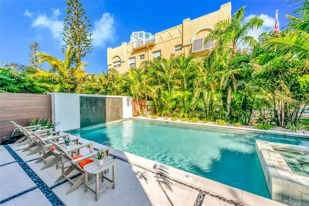 329 Beach Road Sarasota FL 34242