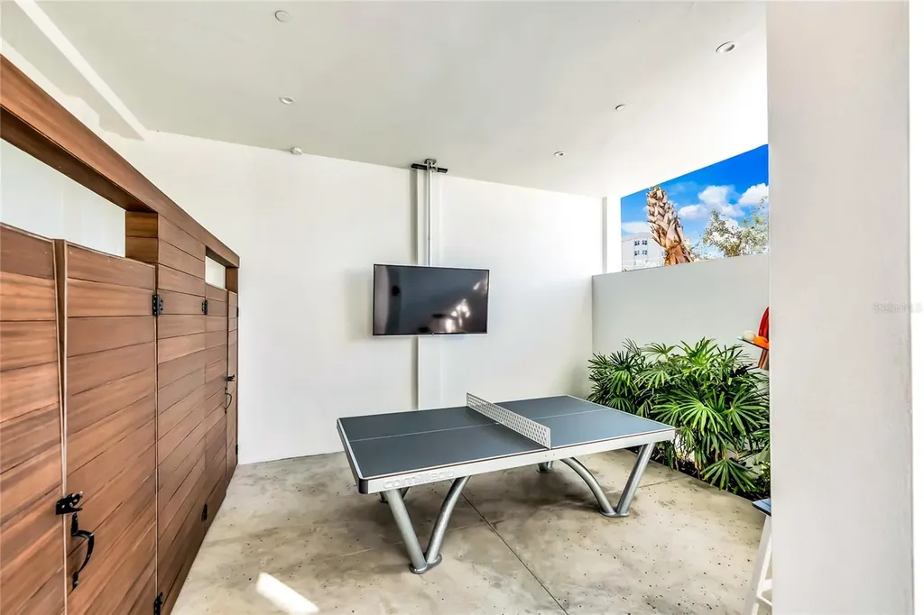 329 Beach Road Sarasota FL 34242
