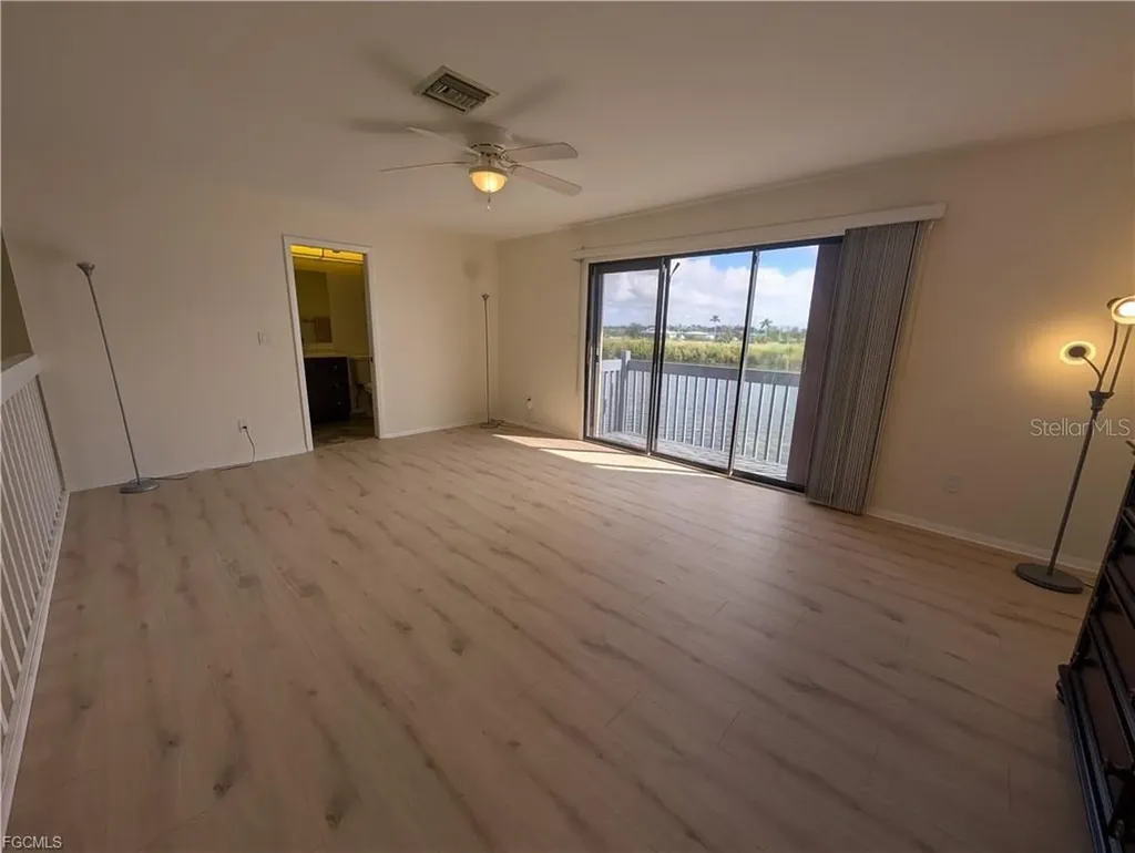 707 SW 3rd Court Cape Coral FL 33991