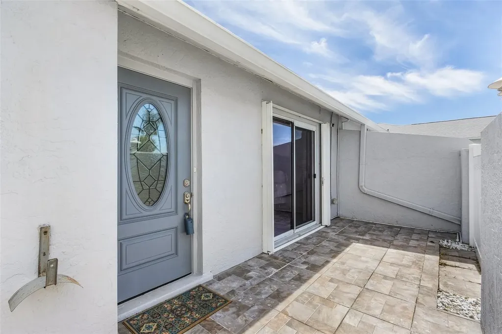 707 SW 3rd Court Cape Coral FL 33991
