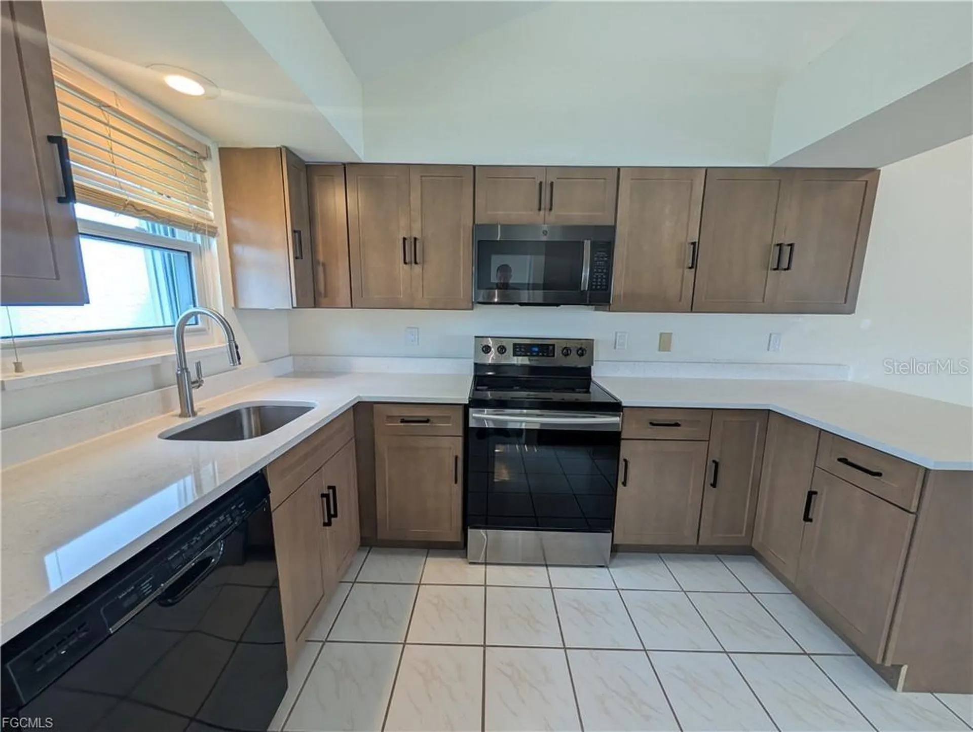 707 SW 3rd Court Cape Coral FL 33991