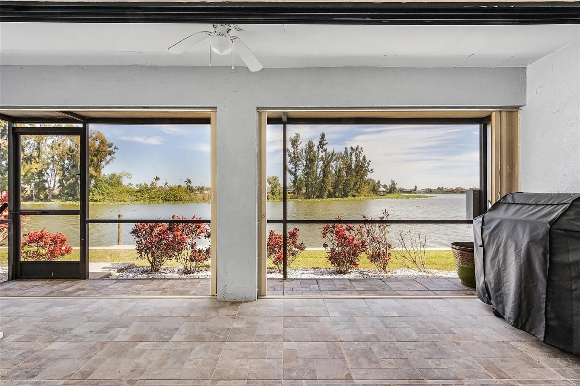 707 SW 3rd Court Cape Coral FL 33991