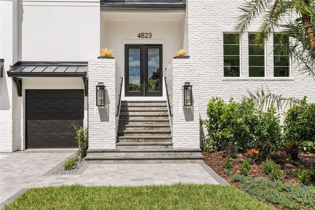 4823 W San Jose Street Tampa FL 33629