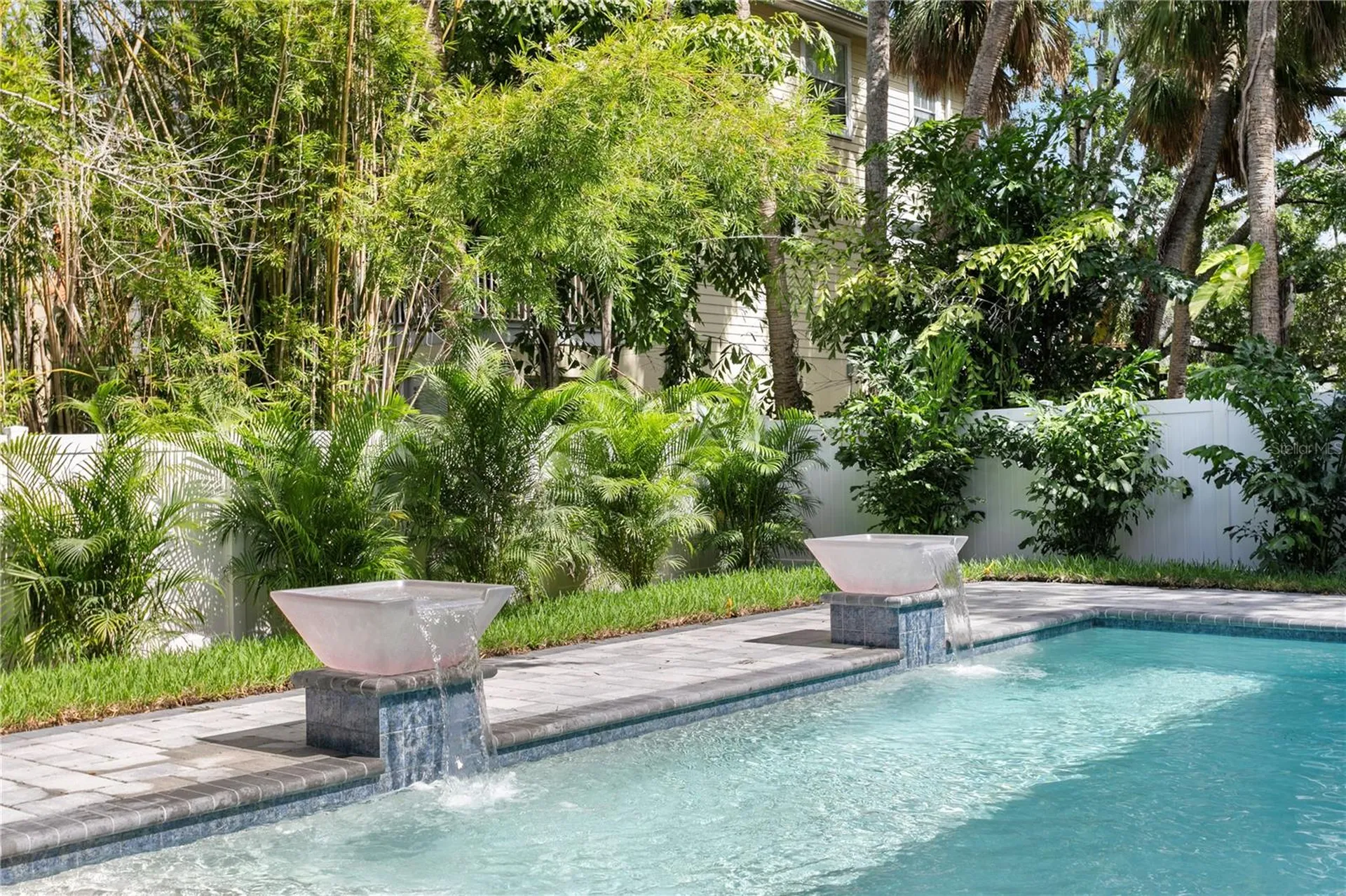 4823 W San Jose Street Tampa FL 33629