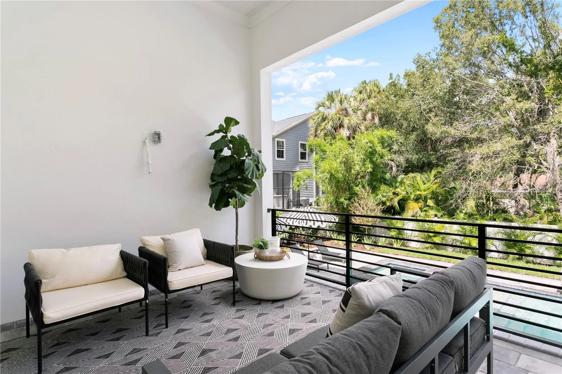 4823 W San Jose Street Tampa FL 33629