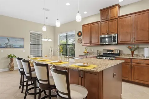 8725 Amaretto Avenue Sarasota FL 34238