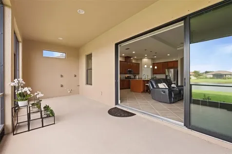 8725 Amaretto Avenue Sarasota FL 34238