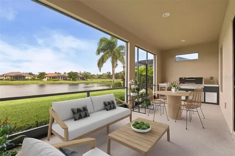 8725 Amaretto Avenue Sarasota FL 34238