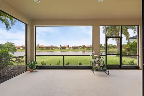 8725 Amaretto Avenue Sarasota FL 34238