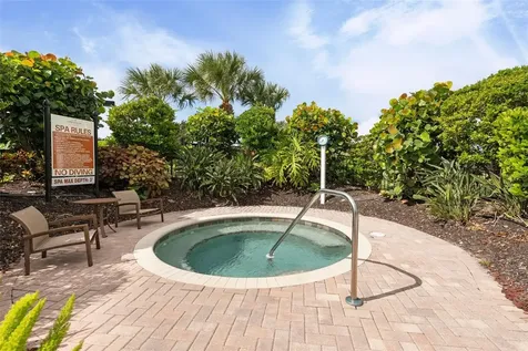 8725 Amaretto Avenue Sarasota FL 34238