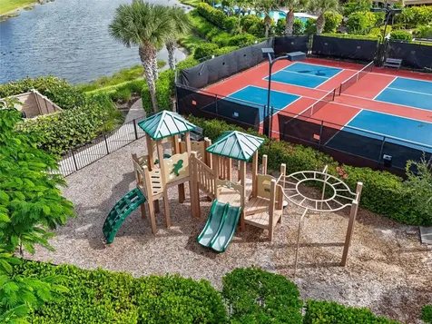 8725 Amaretto Avenue Sarasota FL 34238