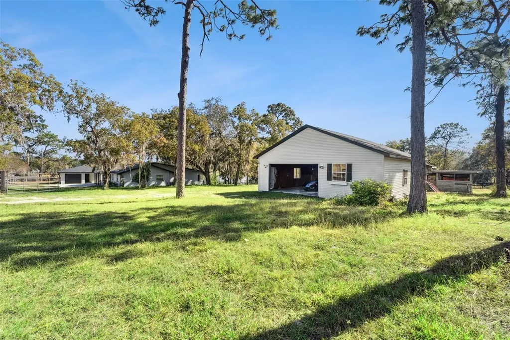4432 Marion County Road Weirsdale FL 32195