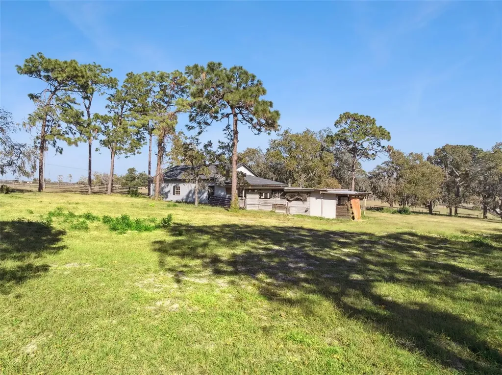 4432 Marion County Road Weirsdale FL 32195