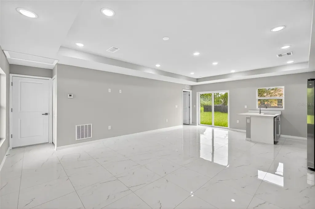 2804 64th Street W Lehigh Acres FL 33971