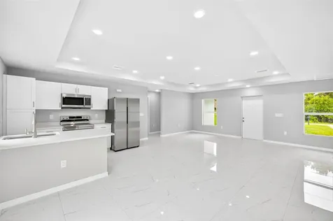 2804 64th Street W Lehigh Acres FL 33971