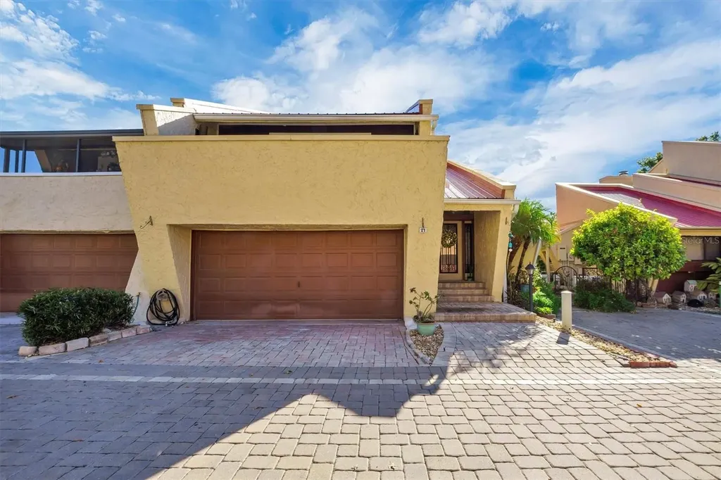 21 Casarena Court Winter Haven FL 33881