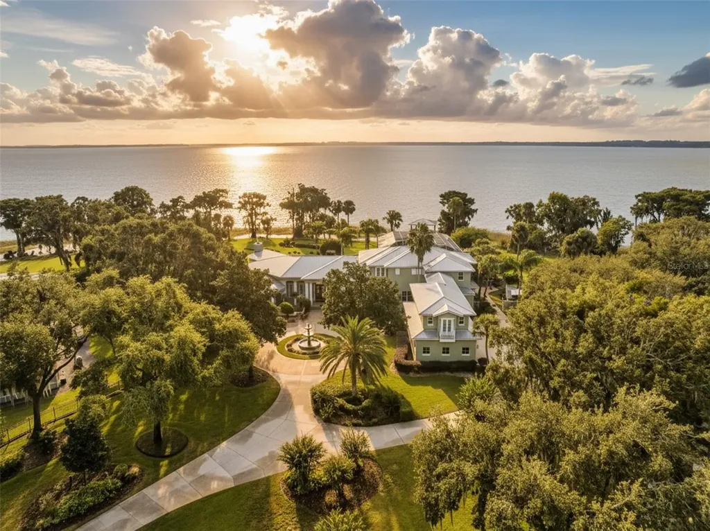 30215 Redtree Drive Leesburg FL 34748
