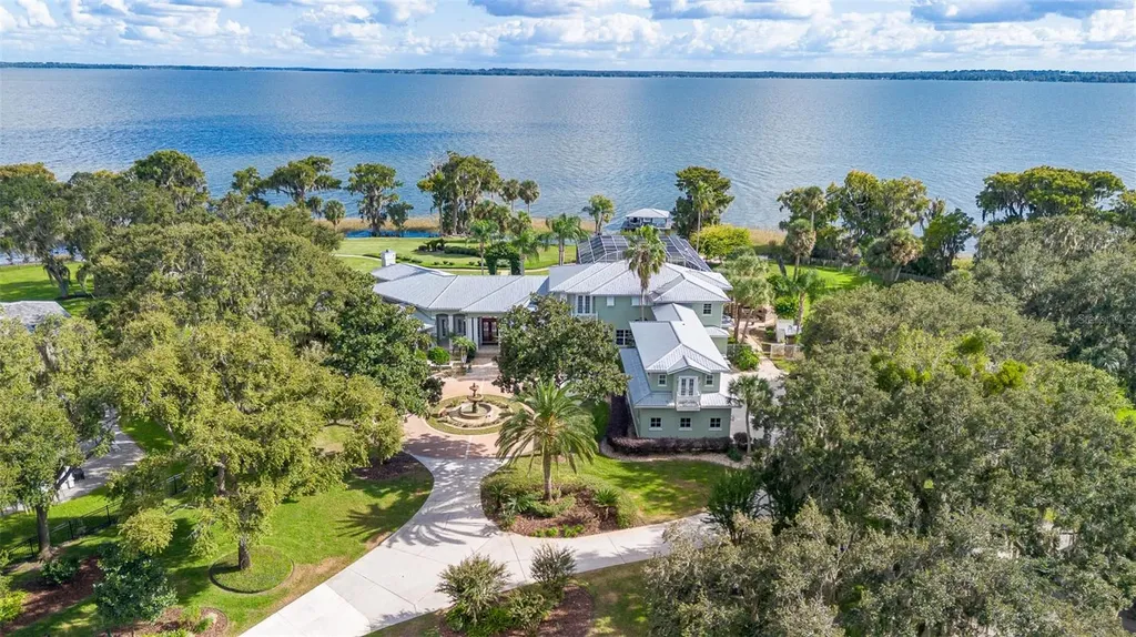 30215 Redtree Drive Leesburg FL 34748