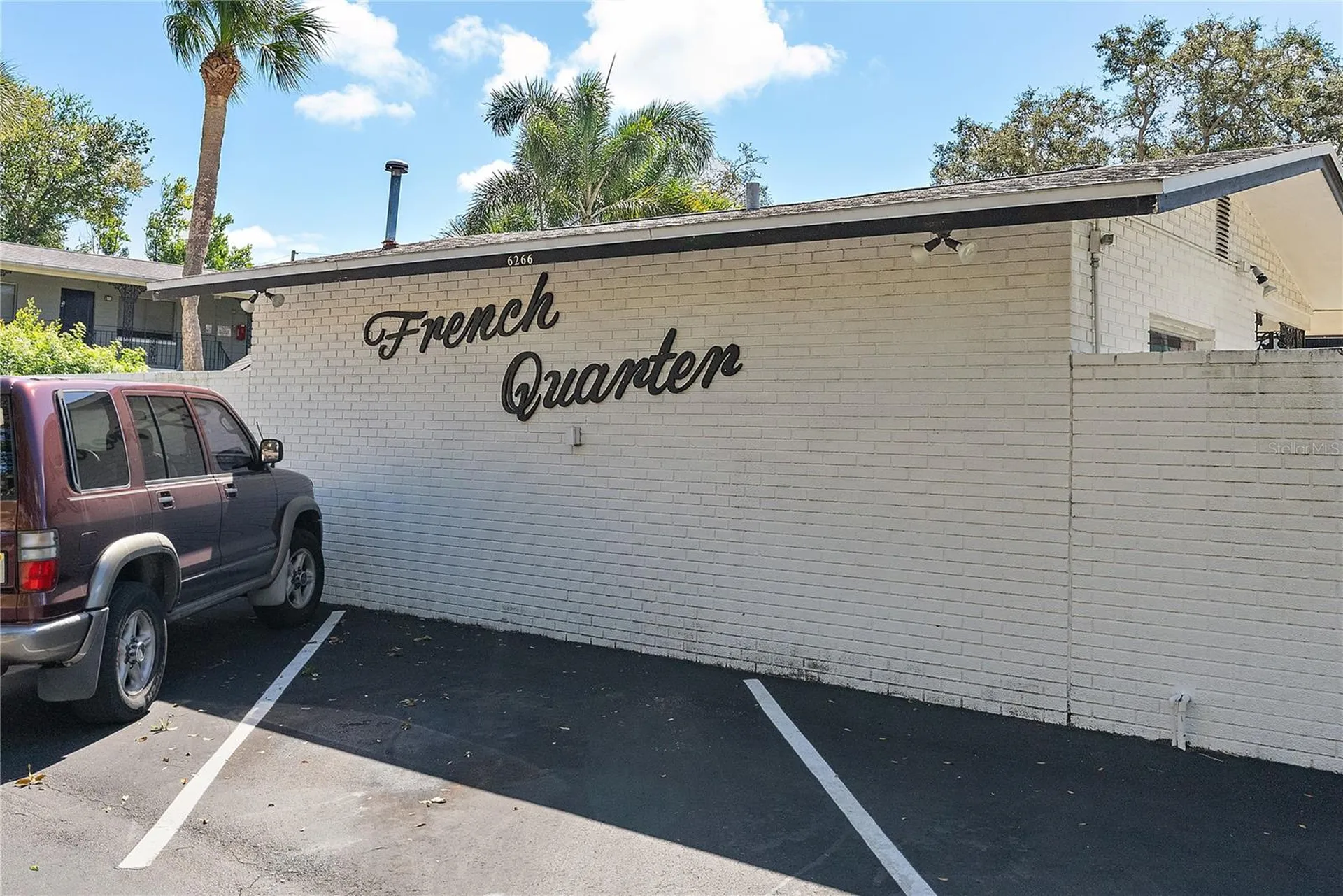 6266 1st Avenue S St Petersburg FL 33707