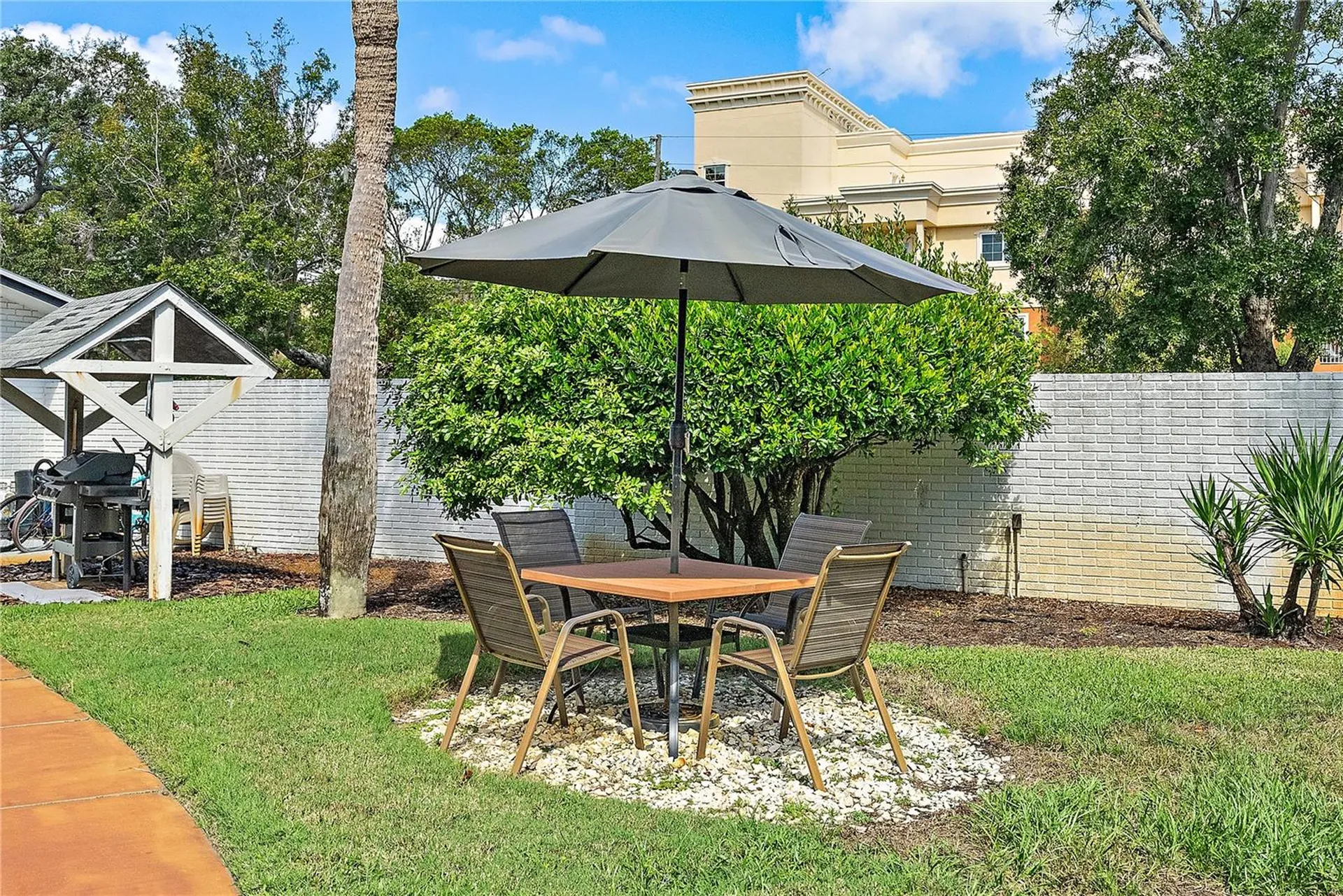 6266 1st Avenue S St Petersburg FL 33707