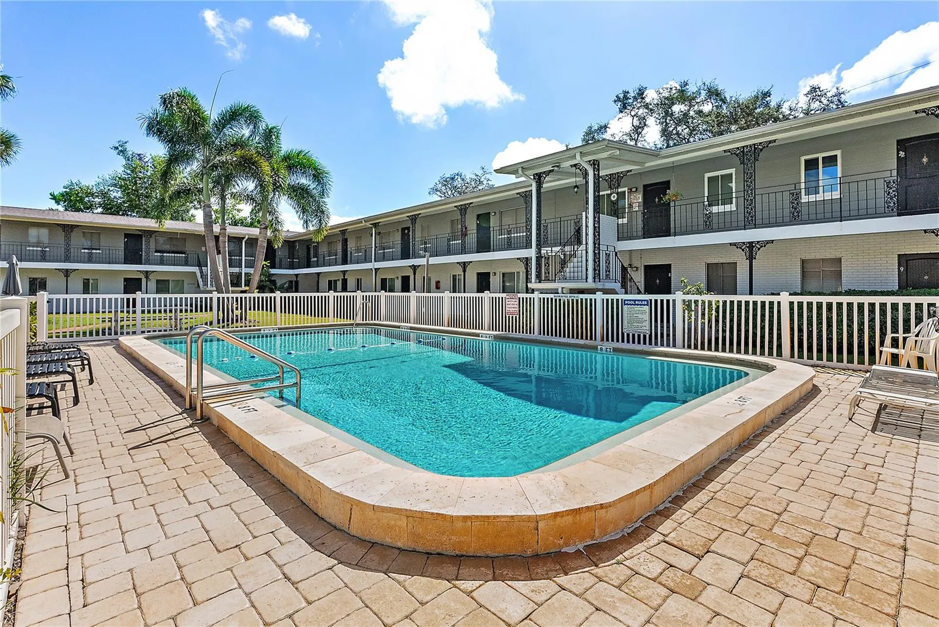 6266 1st Avenue S St Petersburg FL 33707