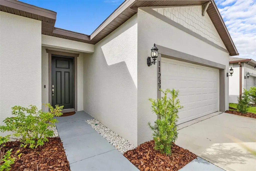 11237 Rolling Fork Trail Parrish FL 34219