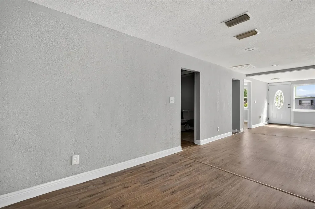 5801 Virginia Avenue New Port Richey FL 34652
