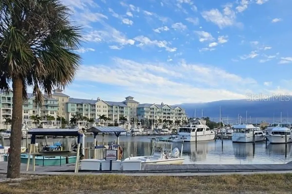 611 Destiny Drive Ruskin FL 33570