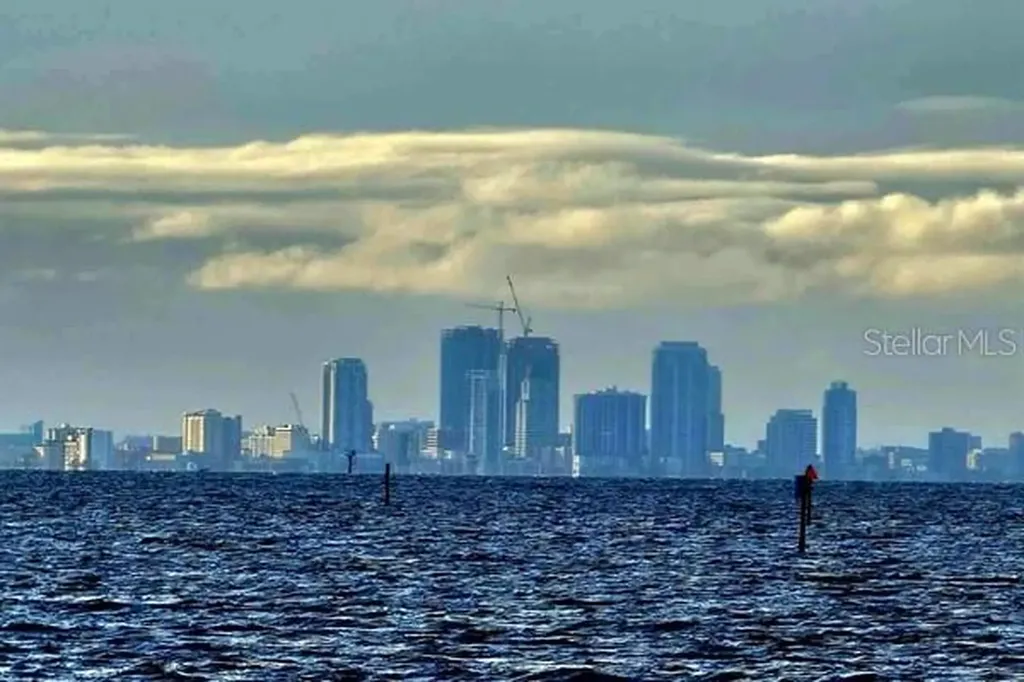 611 Destiny Drive Ruskin FL 33570