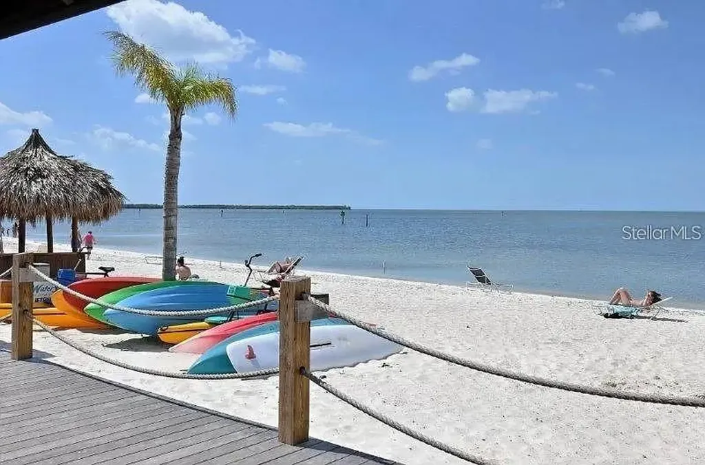 611 Destiny Drive Ruskin FL 33570